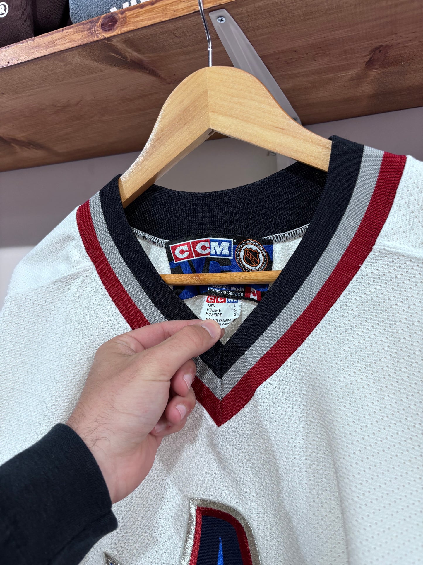 Vintage Vancouver Canucks Hockey Jersey