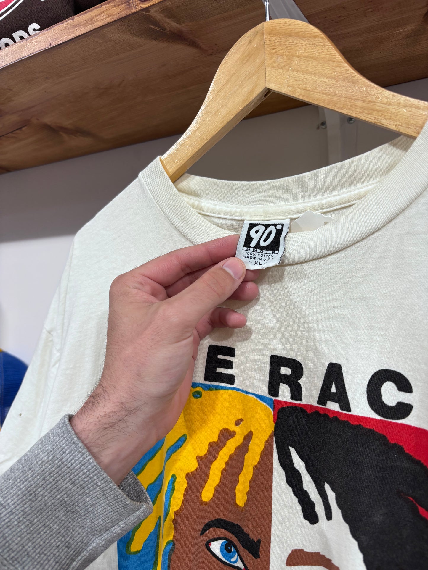 Vintage One Race Human Tee