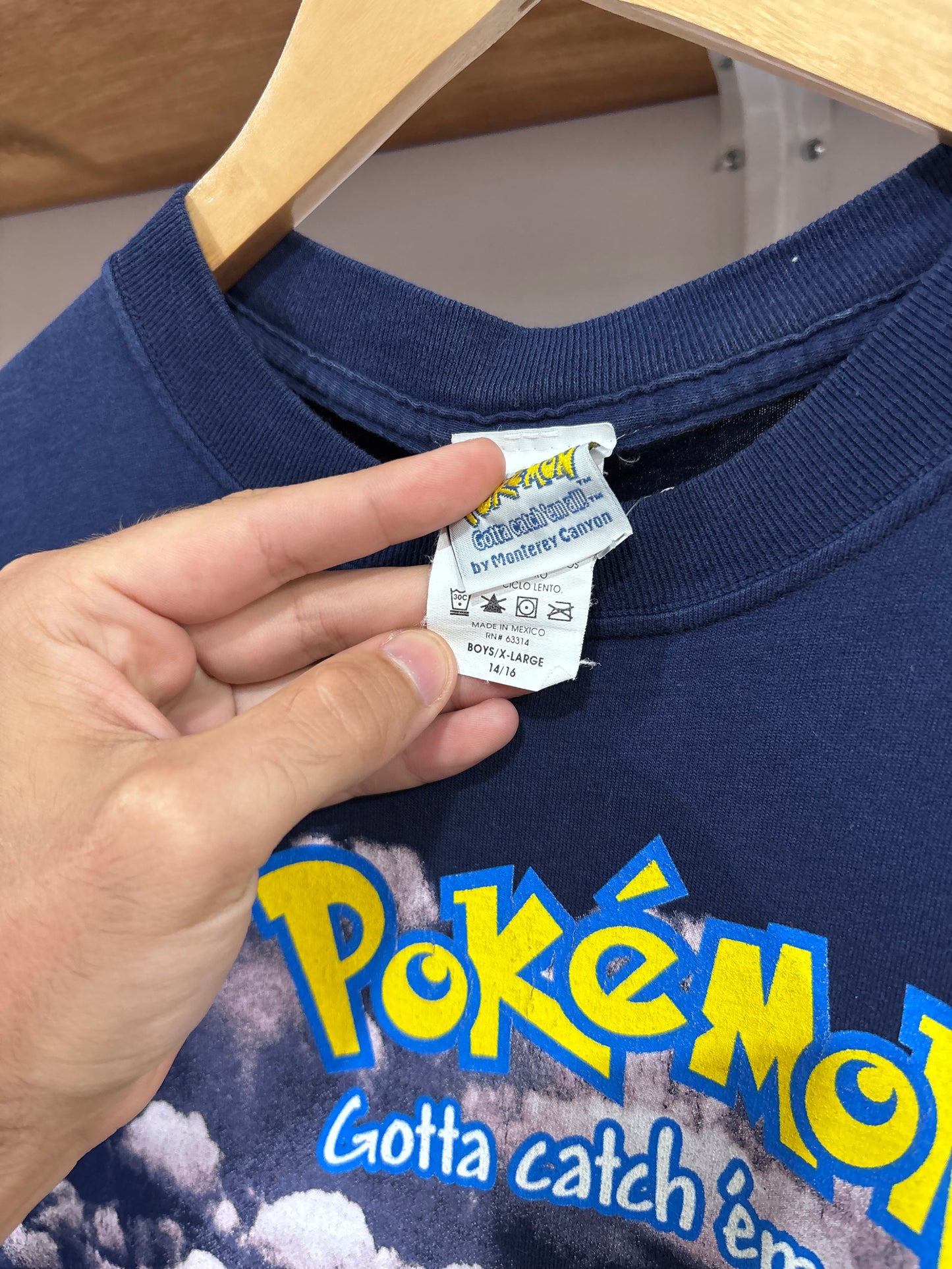Vintage Pokémon Pikachu Tee