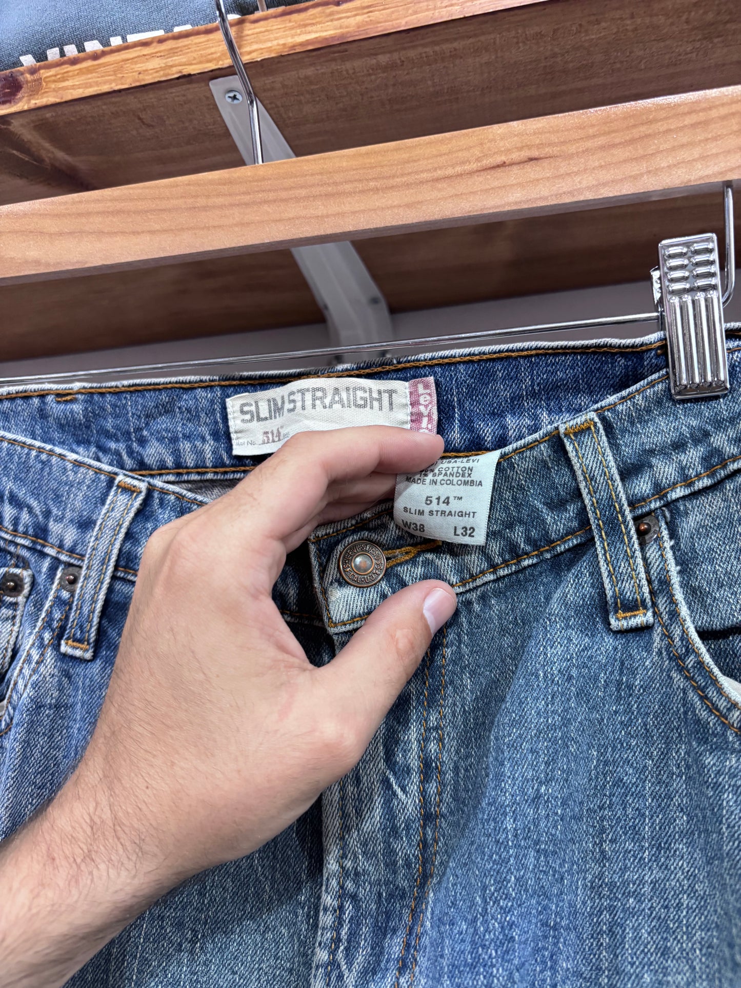 Vintage Levi’s 514 Straight Jeans