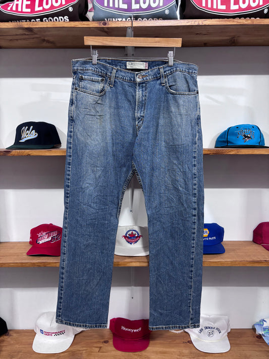 Vintage Levi’s 514 Straight Jeans