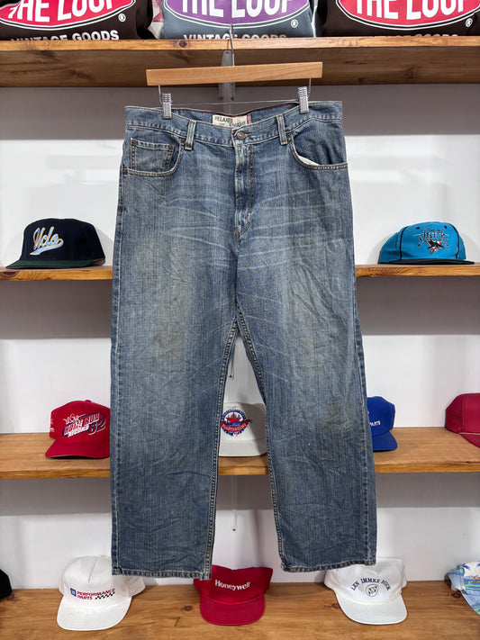Vintage Levi’s 559 Dark Wash Jeans