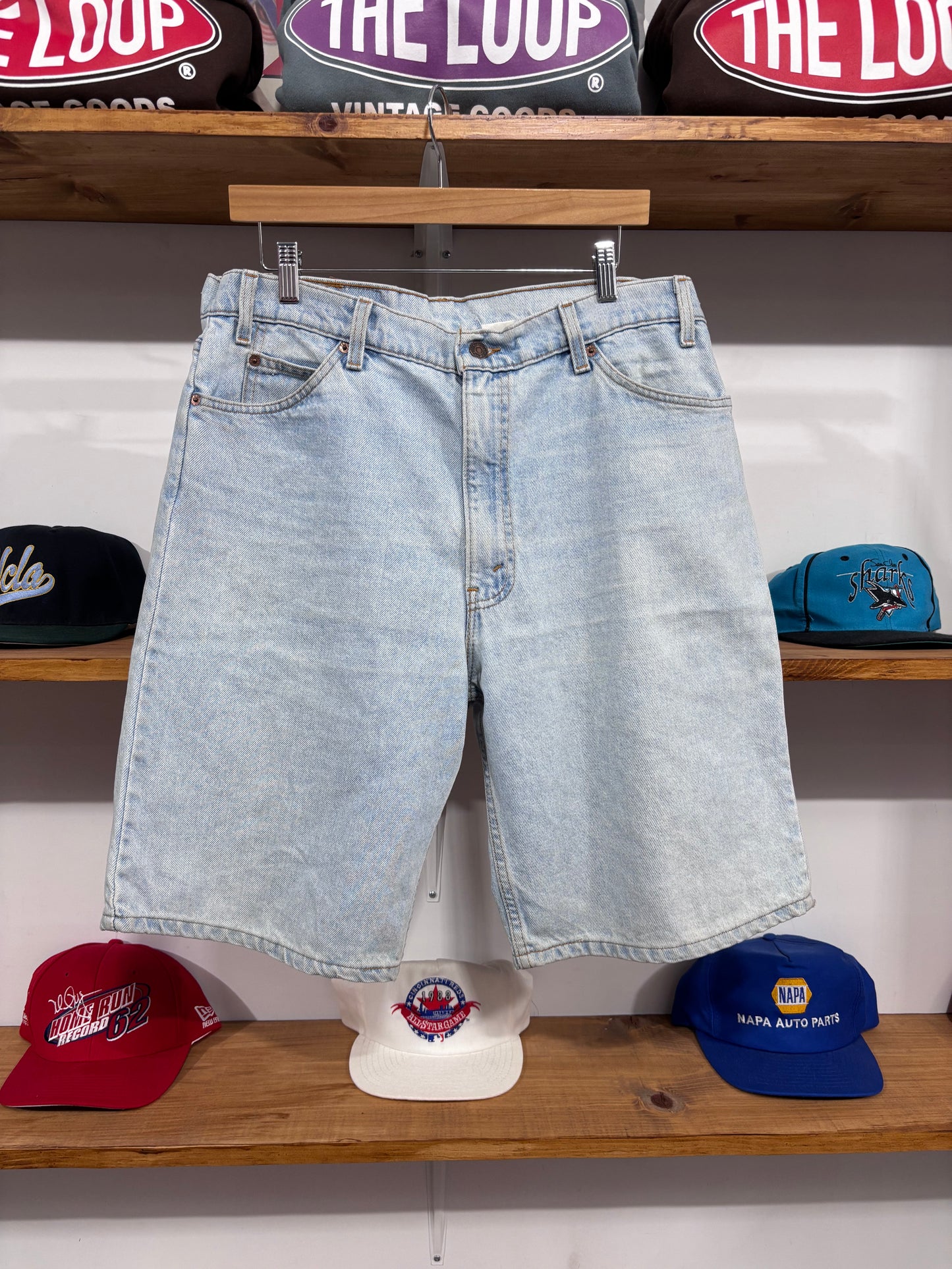 Vintage Levi’s 550 Light Wash Jorts