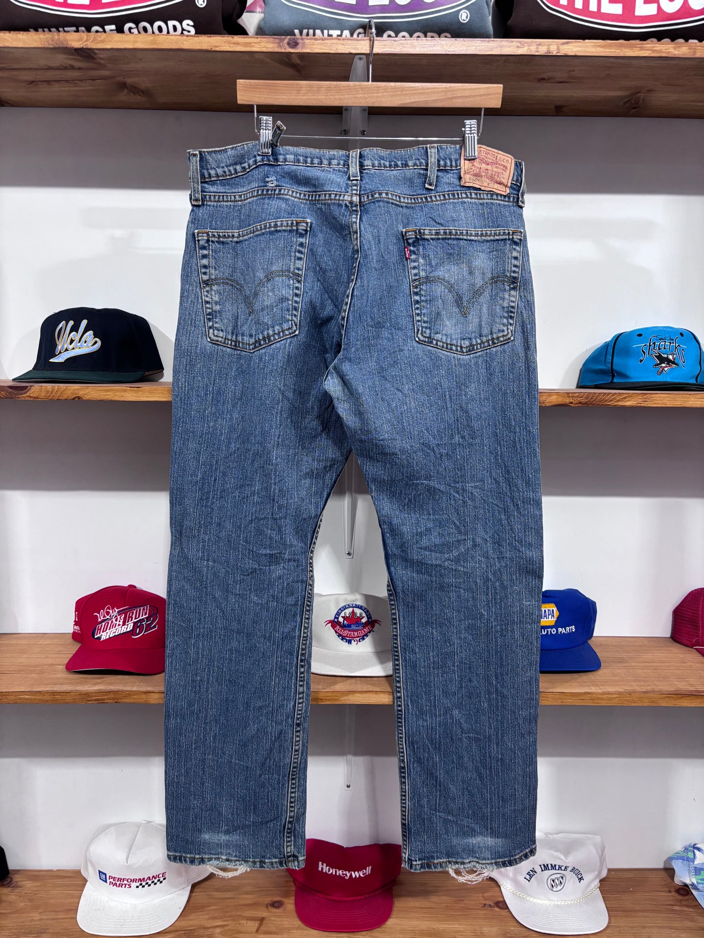 Vintage Levi’s 514 Straight Jeans