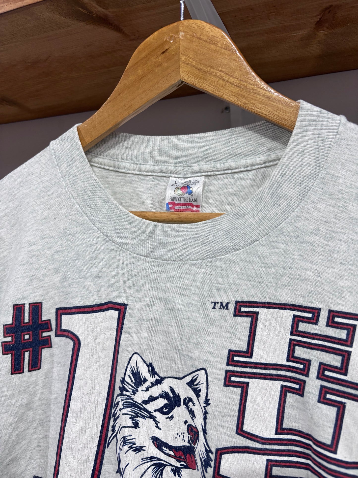 Vintage UConn Women’s Basketball Tee