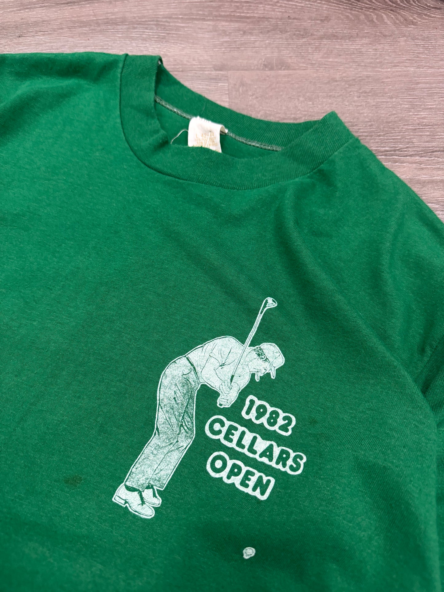 Vintage Cellars Golf Tee